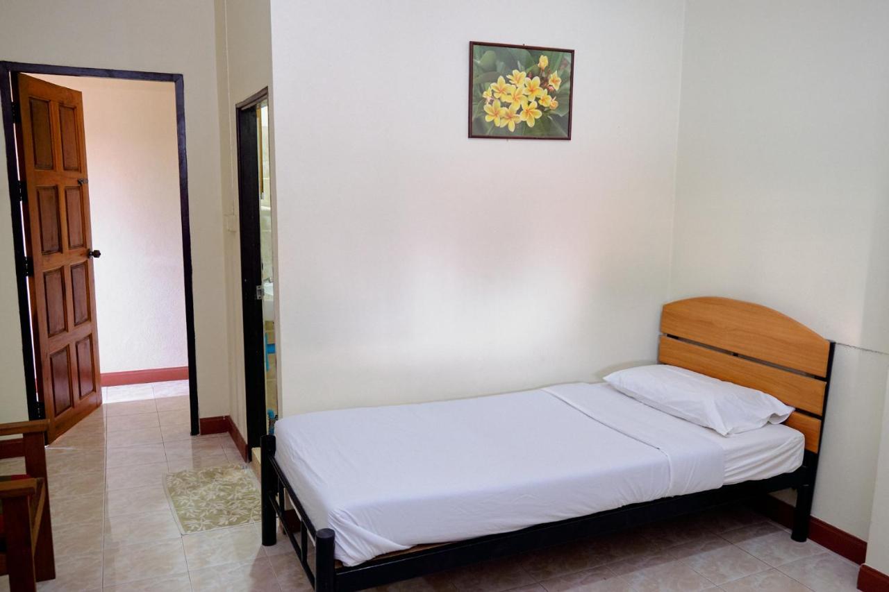 Toon Guesthouse Sukhothai Exterior photo